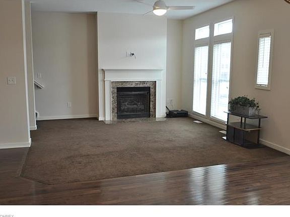 3rd image of 312 Halstead Ln #312
