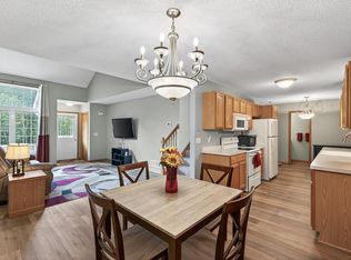 1324 Crown Oaks Dr, Minneapolis, MN 55432