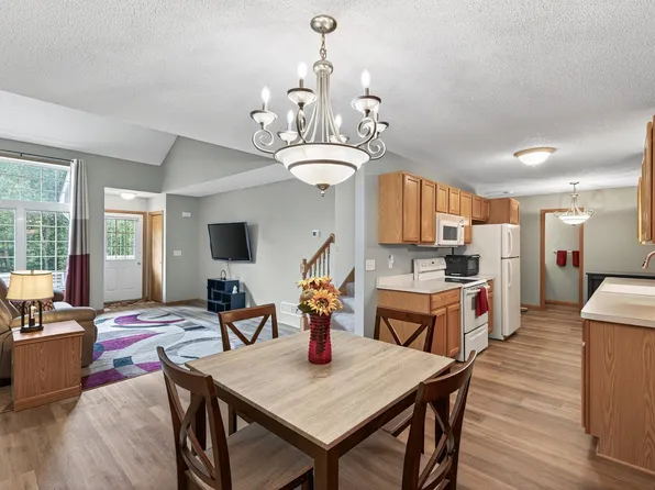 1324 Crown Oaks Dr, Minneapolis, MN 55432