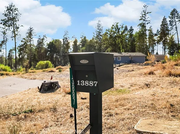 13887 Carver Dr, Magalia, CA 95954