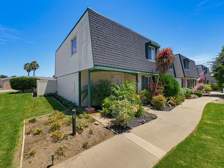 20361 Fee Ln — Photo 1