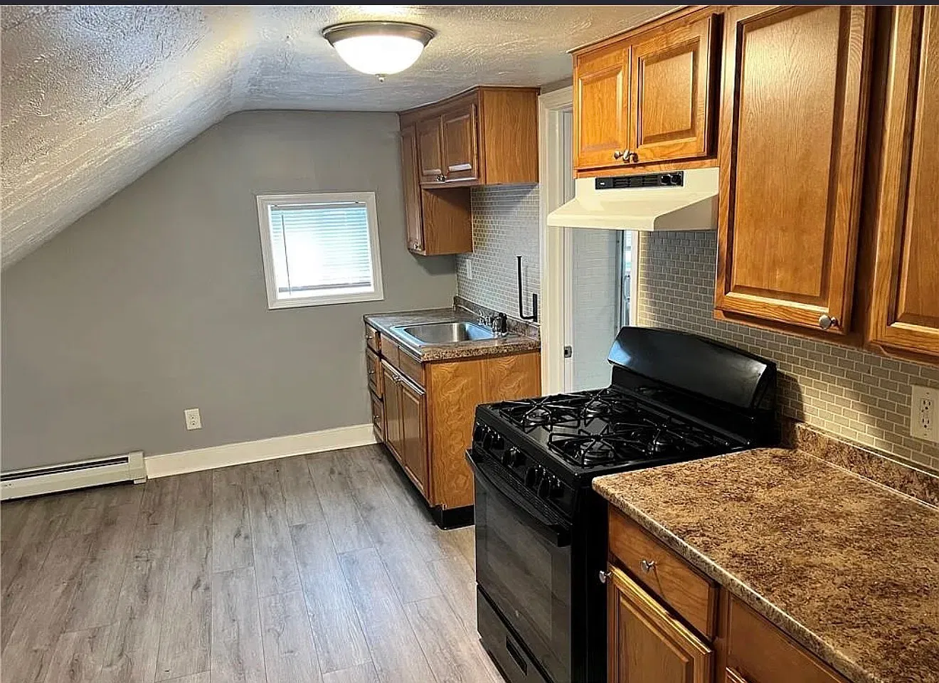 2 bed, $1,550 — Photo 4