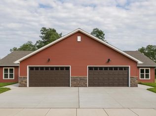 1079 Armida Court, Reedsburg, WI 53959