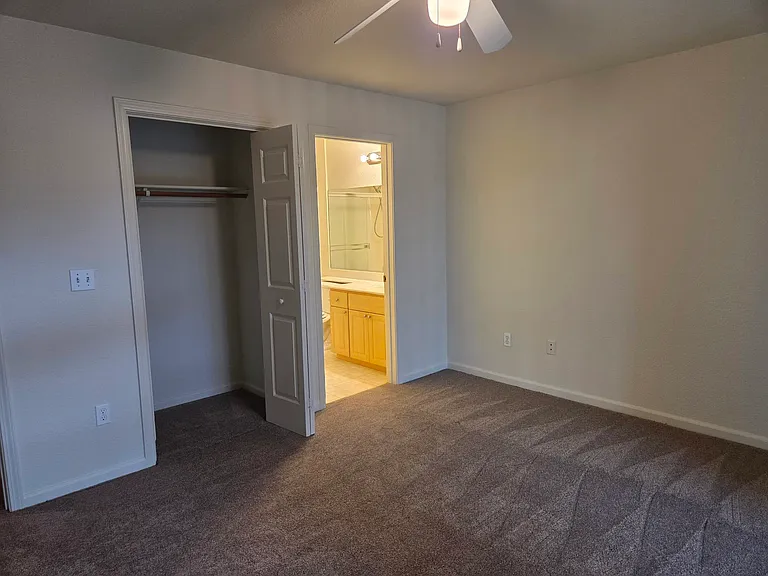 252 Lansing Way — Photo 17