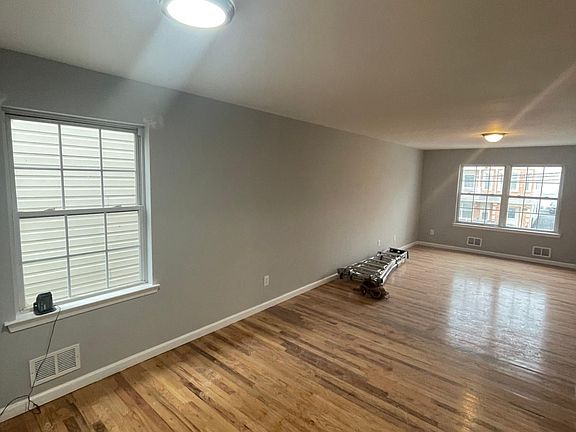 3rd image of 51 Tillinghast St #2