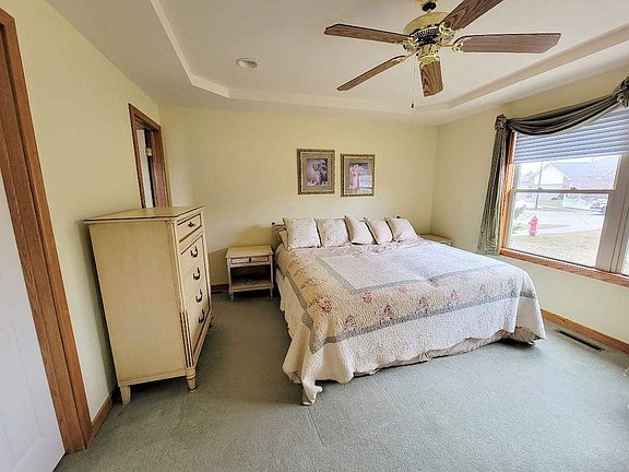 2nd image of 3086 Gaslight Dr