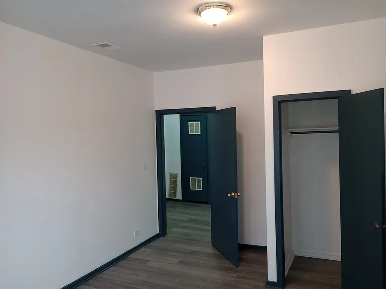 6959 S May St #2 — Photo 7