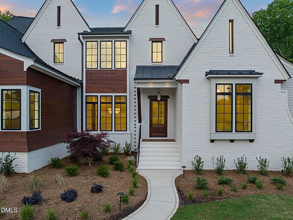4th image of 9004 Meadow Pointe Ct