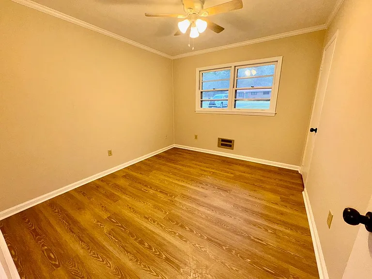606 Viewpoint Dr — Photo 4