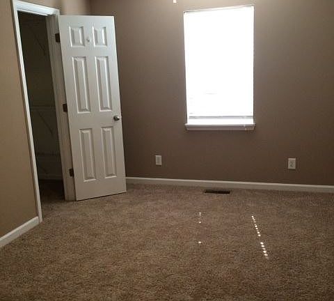 5th image of 300 Parker Pl