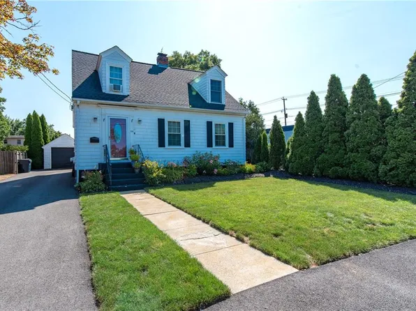 396 Norwood Ave, Warwick, RI 02888