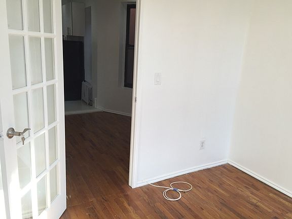 4th image of 717 9th Ave APT 5C