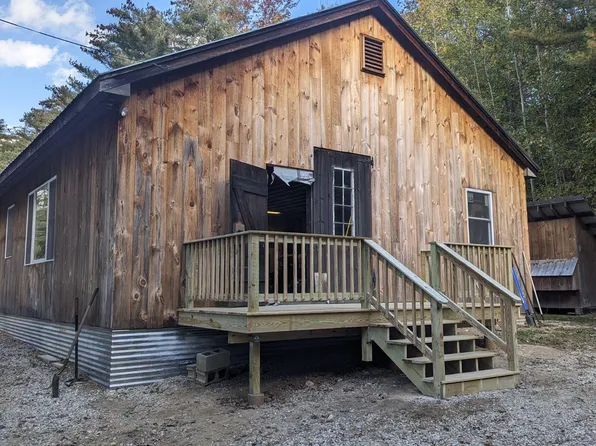 375 Porterfield Road, Porter, ME 04068