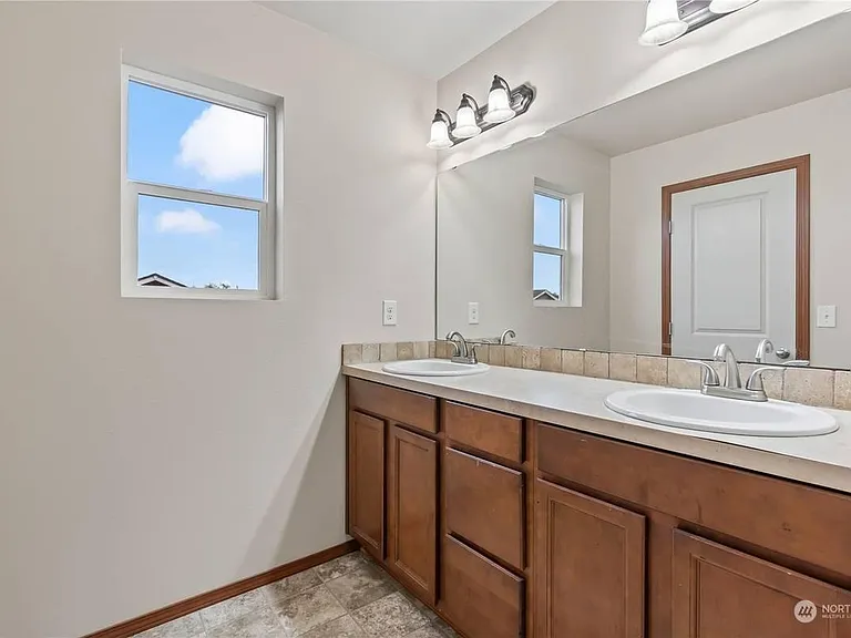 17620 74th Avenue Ct E — Photo 12