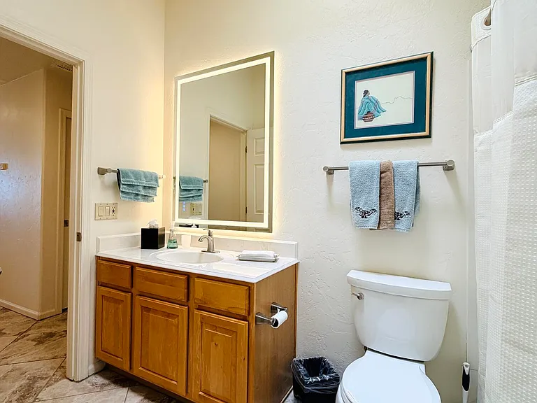 1465 W Bridalveil Pl — Photo 9