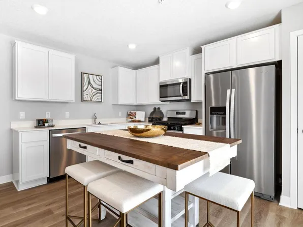 13717 Kaylemore Trl, Rosemount, MN 55068