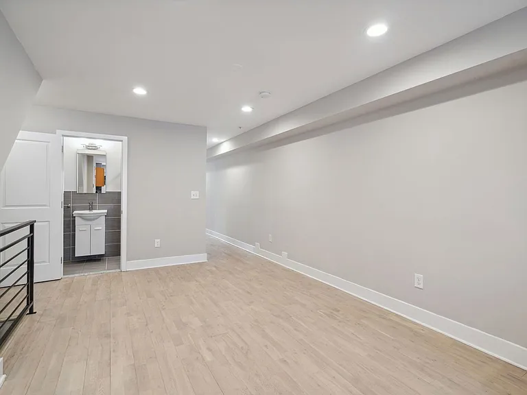 2522 Federal St #1 — Photo 9