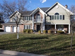 6552 Overbrook Rd, Mission Hills, KS 66208