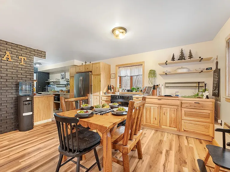9210 Timberlane Dr — Photo 13