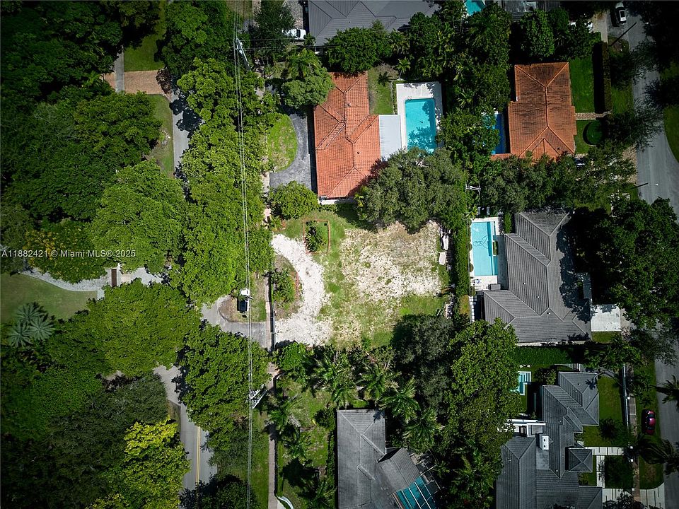 1st image of 6810 Granada Blvd