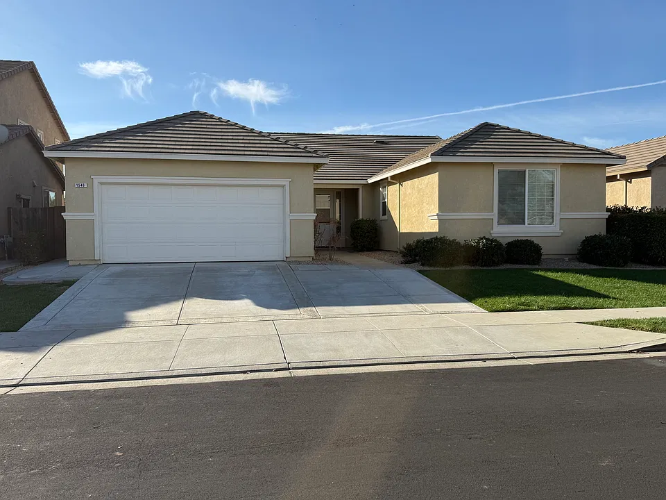 1546 Daisy Dr