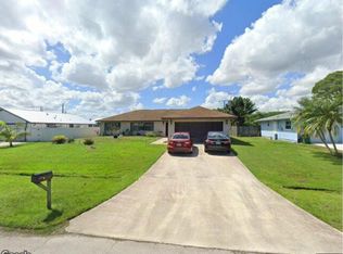 1572 SE Ladner St, Port Saint Lucie, FL 34983