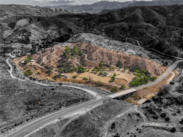 31464 Agua Dulce Canyon Rd, Saugus, CA 91390