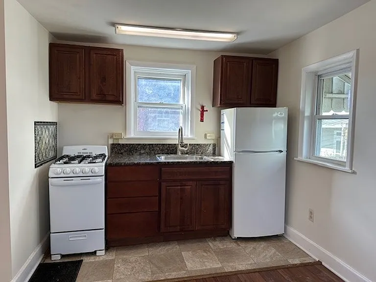 688 Market St #688 MARKET ST - REAR — Photo 4