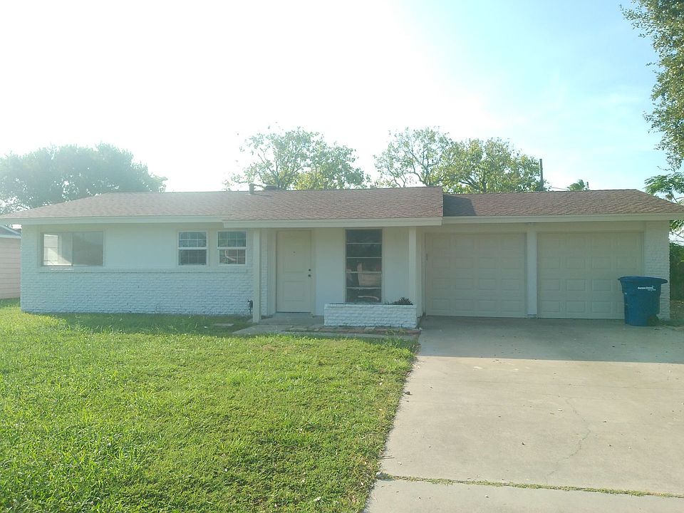 1st image of 3022 Bimini Dr