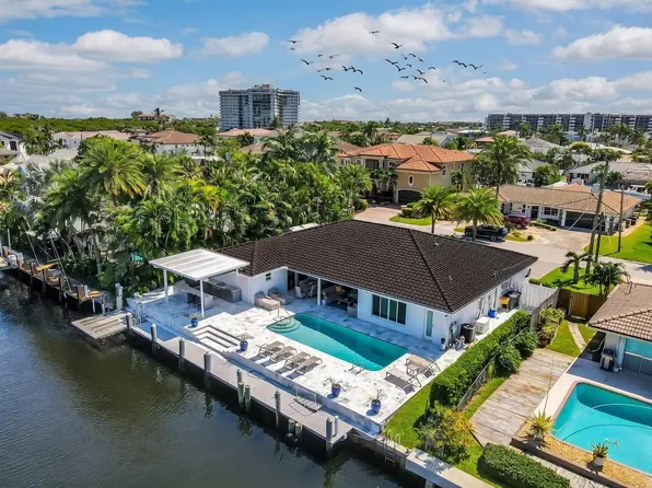 831 Dover St, Boca Raton, FL 33487