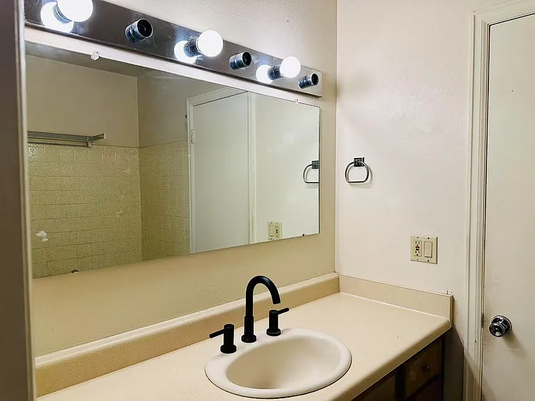 4625 N Enchanted Cir — Photo 11