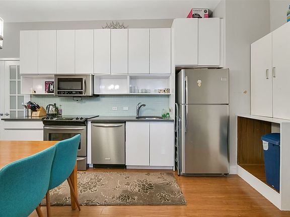 4th image of 217 Newark Ave APT 101