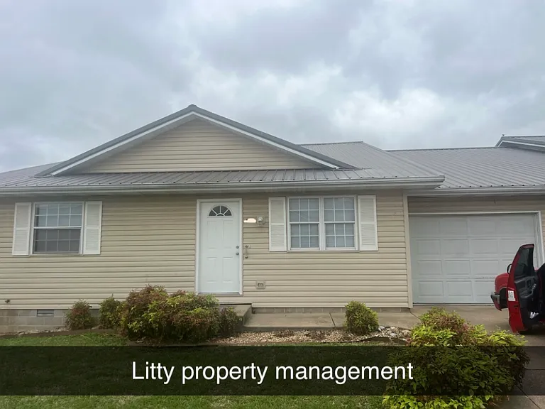 1510 Fair Park Cir — Photo 1