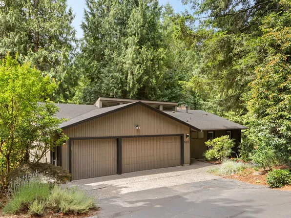 5833 SW Lane Ct, Portland, OR 97221