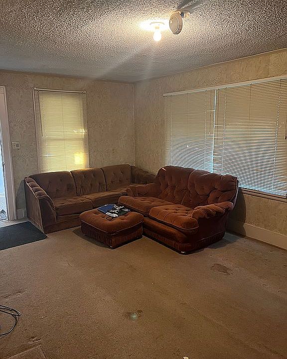 941 Main St, New England, ND 58647 Zillow