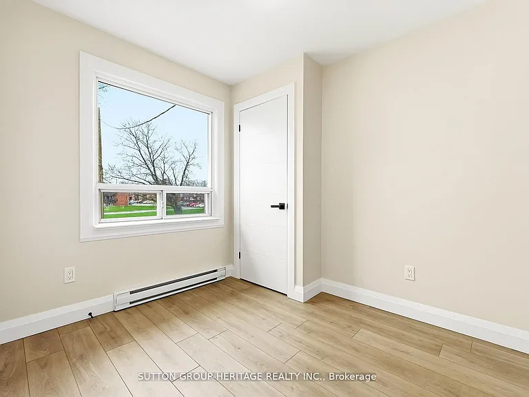 164 Dixon Dr #UPPER — Photo 18