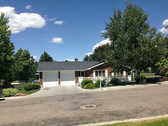 2nd image of 445 Morgan Dr