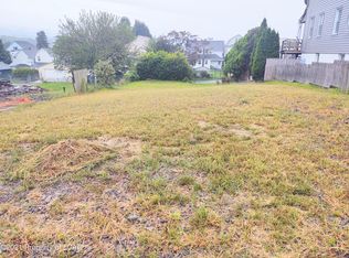 54 Skidmore St, Plains, PA 18705