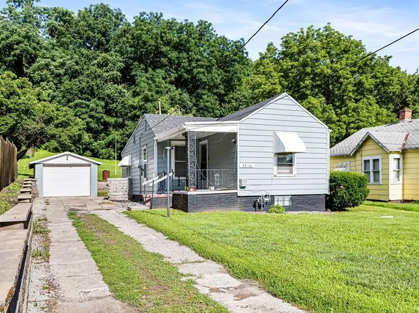 3816 W Ayrlawn Dr, Saint Joseph, MO 64503
