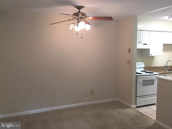 4th image of 5911 Prince James Dr Suite 27