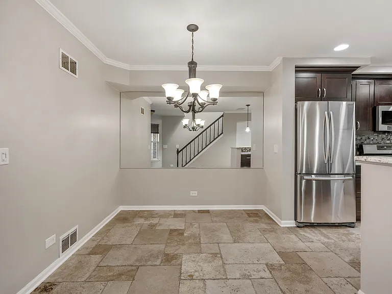 804 Spring Creek Ct — Photo 5