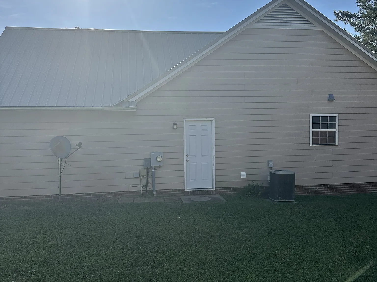 3 bed, 1712 sqft, $1,750 — Photo 4