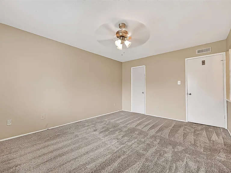 7410 La Granada Dr — Photo 28