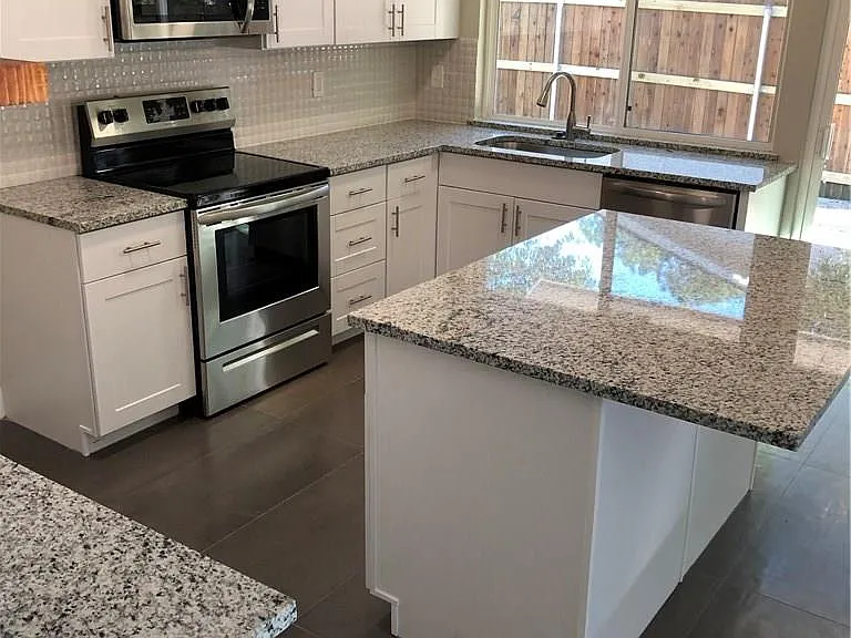 1531 Camelia Dr — Photo 6