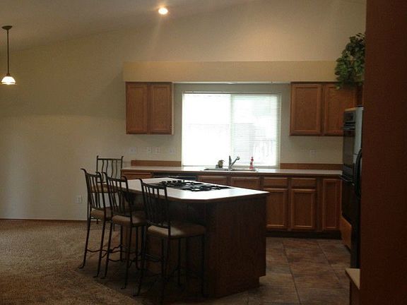 4th image of 21005 80th Avenue Ct E