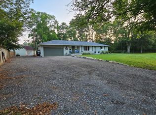 4430 Emmons Rd, Howell, MI 48855