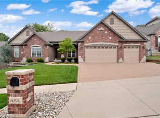 1090 Bridleridge Crossing Spur, High Ridge, MO 63049