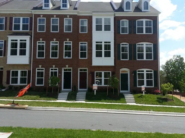 3100 Waterloo Ln, Fairfax, VA 22031