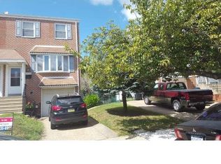 10718 Philcrest Rd, Philadelphia, PA 19154