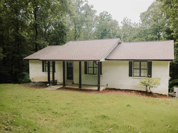 495 Spout Springs Loop, Muscle Shoals, AL 35661